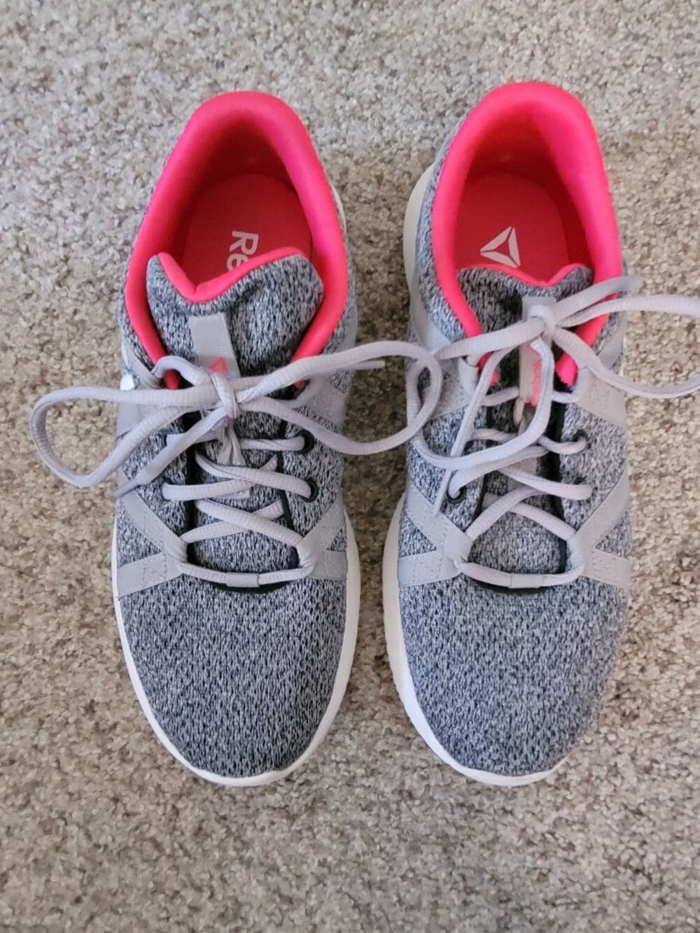 Reebok Women’s Gray & Hot Pink Athletic Sneakers – Size 9.5